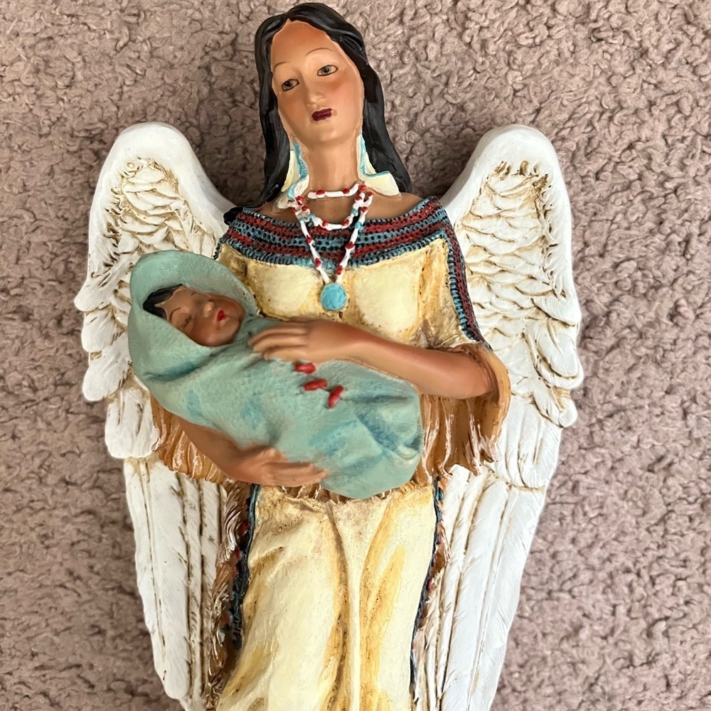 Native American Angel Figurine Statue - Picture 4 of 7